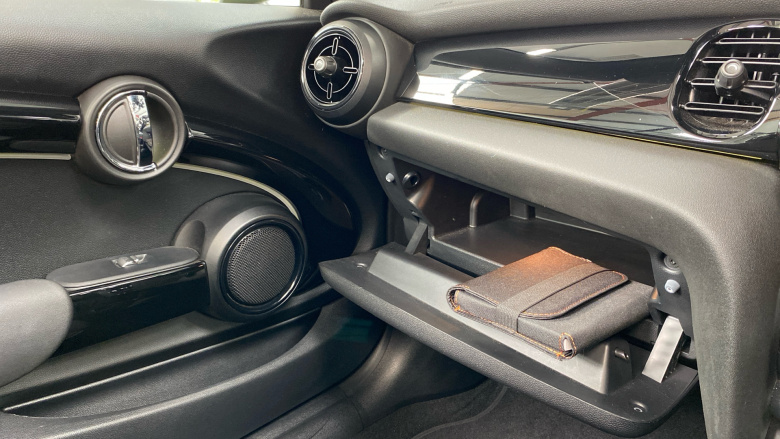 MINI Convertible 1.5 Cooper Classic Premium 2dr Auto Petrol Convertible